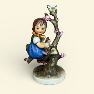 “Apple Tree Girl” 1960s Hummel Ceramic Figurine Number 141/1